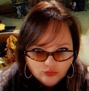 Meet your Posher, Rebekah